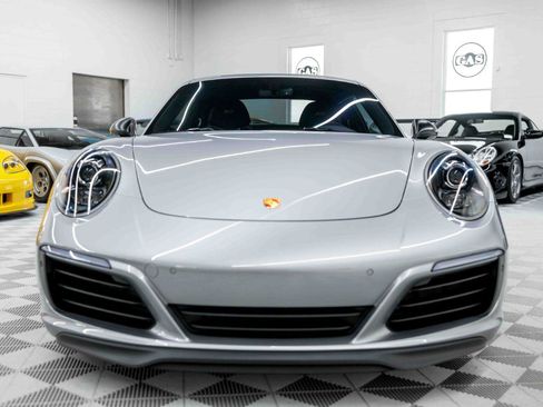 Used 2019 Porsche 911 Carrera T RWD image 5
