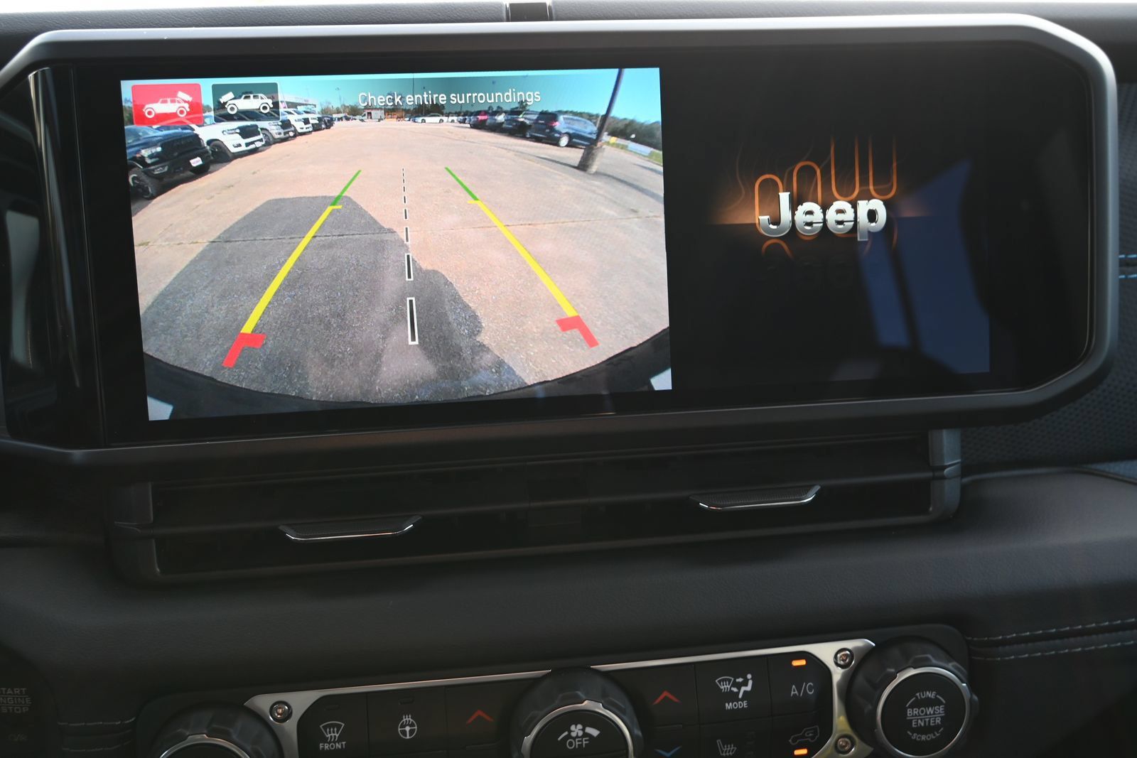 New 2025 Jeep Wrangler Unlimited Rubicon 4xe w/ Safety Group AWD/4WD image 14