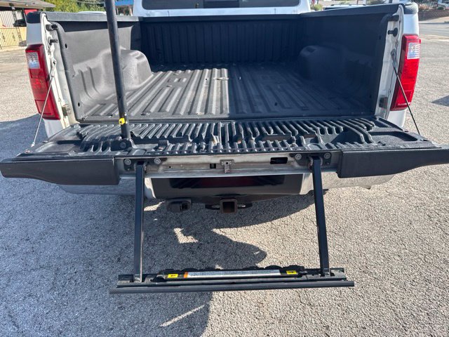 Used 2015 Ford F250 Platinum AWD/4WD image 29