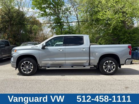 Used 2026 Chevrolet Silverado 1500 High Country w/ Technology Package AWD/4WD image 9