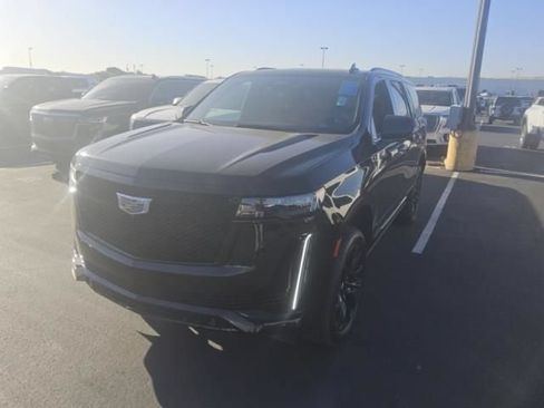 Used 2022 Cadillac Escalade Sport w/ Touring Package AWD/4WD image 6