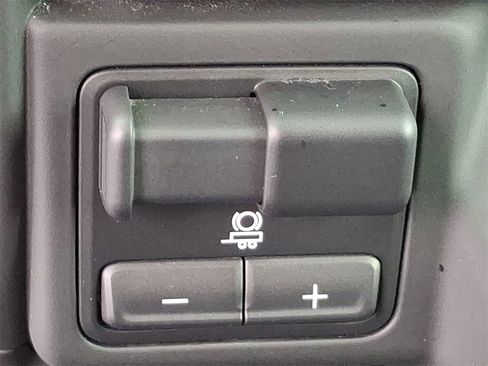 Used 2024 GMC Sierra 2500 Pro w/ Convenience Package image 26