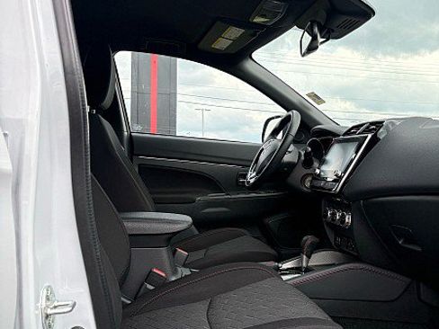Used 2024 Mitsubishi Outlander Sport AWD image 15