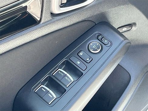 Used 2024 Honda Civic EX image 17