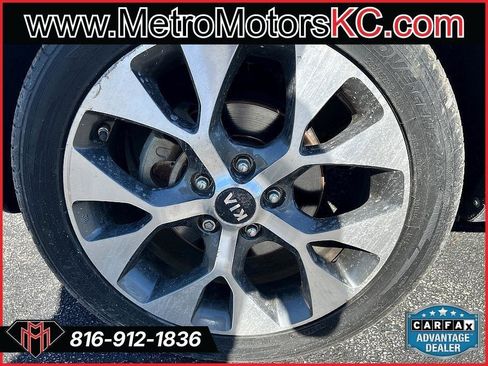 Used 2013 Kia Soul ! FWD image 11