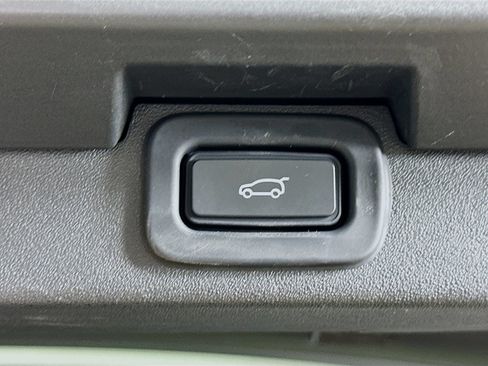 Used 2022 Land Rover Discovery S R-Dynamic AWD/4WD image 38