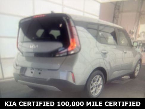 Certified 2025 Kia Soul LX image 2