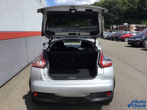 Used 2017 Nissan Juke SV image 12