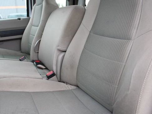 Used 2008 Ford F250 XL image 4