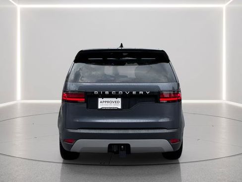 Certified 2025 Land Rover Discovery S AWD/4WD image 4