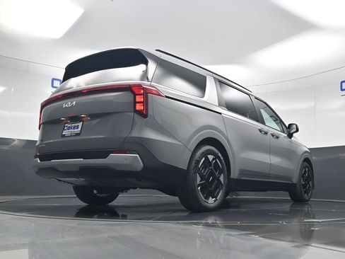 New 2026 Kia Carnival EX FWD image 44