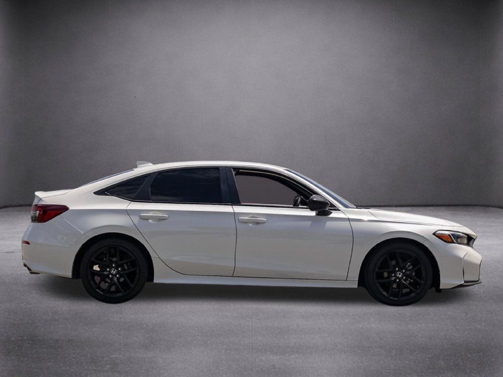 Used 2025 Honda Civic Sport image 3