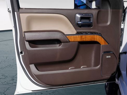 Used 2018 GMC Sierra 2500 SLT w/ Duramax Plus Package image 28