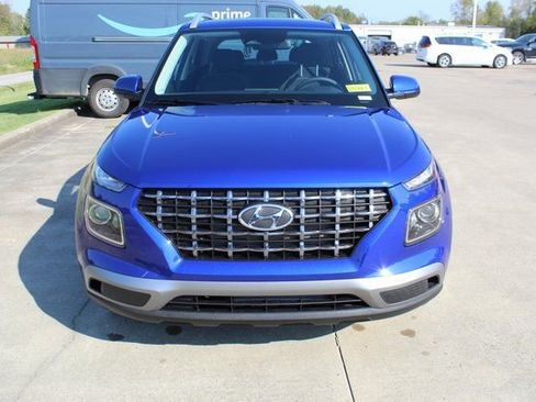 New 2026 Hyundai Venue SEL FWD image 7
