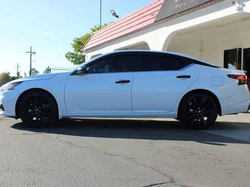 Used 2022 Nissan Altima 2.5 SR w/ Midnight Edition Package image 10