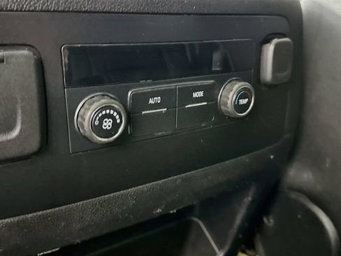 Used 2020 Chevrolet Suburban LT AWD/4WD image 27