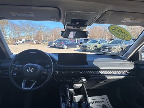 Used 2023 Honda Accord Touring image 7