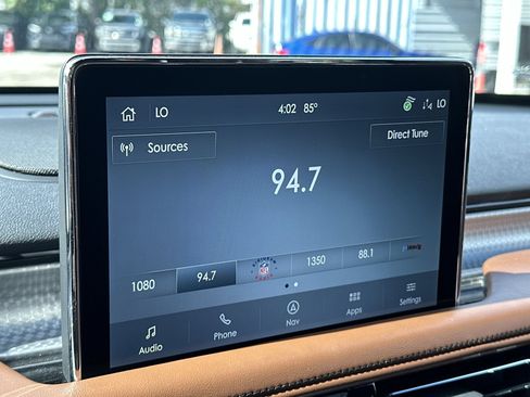 Used 2022 Lincoln Aviator Grand Touring w/ Elements Package Plus AWD/4WD image 11