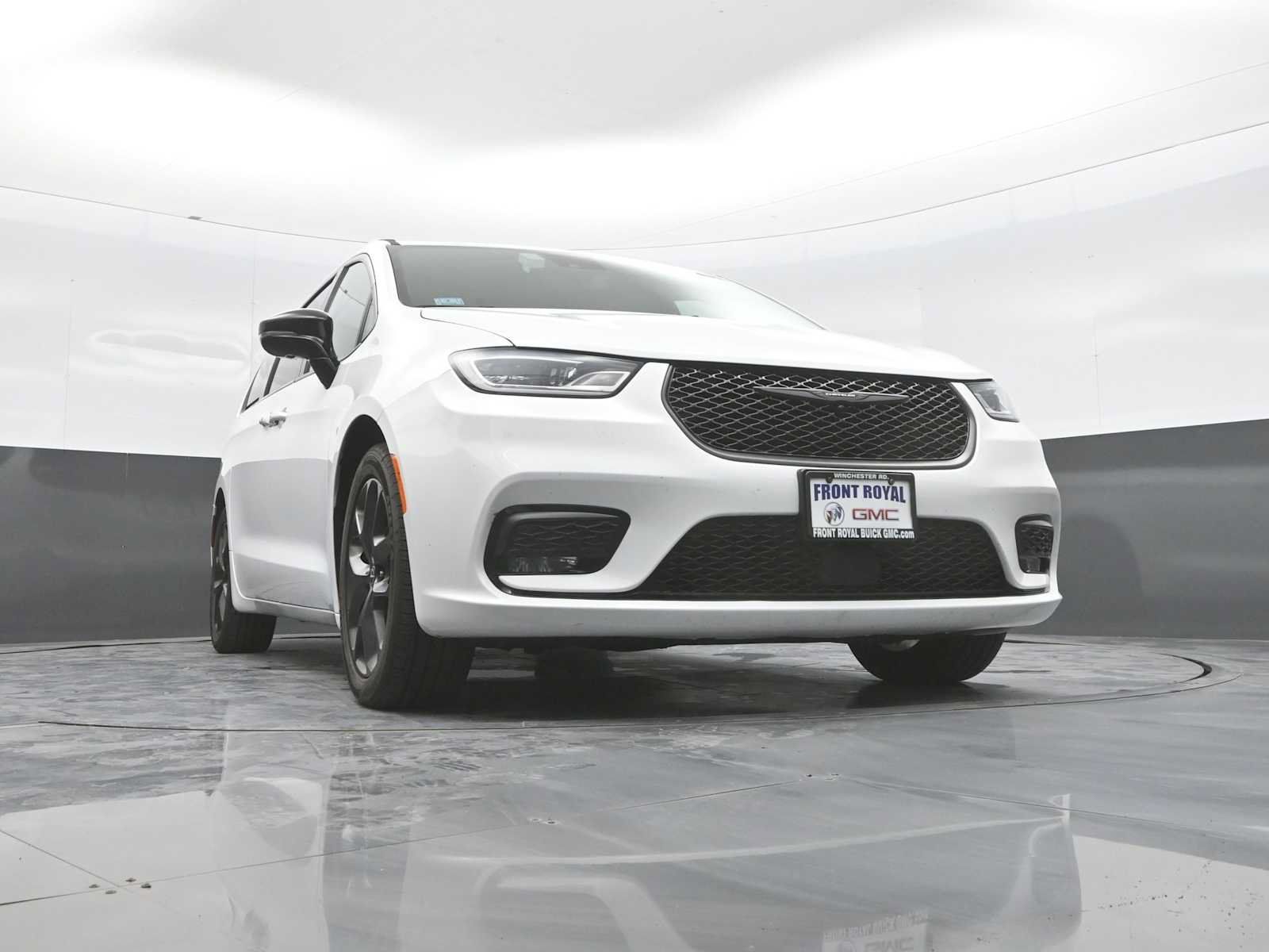 Used 2025 Chrysler Pacifica Limited FWD image 38
