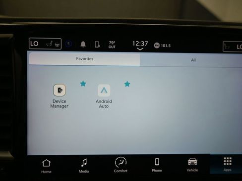 Used 2023 Chrysler Pacifica Touring-L FWD image 12