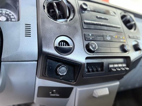 Used 2015 Ford F450 XL image 29