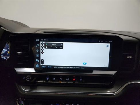 Used 2024 Chevrolet Silverado 3500 High Country w/ Technology Package image 23