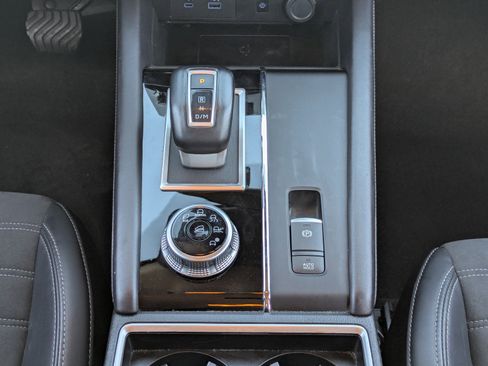 Used 2024 Mitsubishi Outlander SE image 22