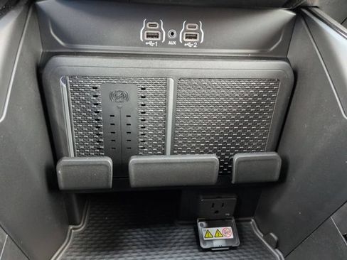 New 2026 RAM 1500 Laramie AWD/4WD image 21