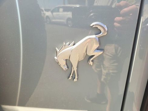 Used 2023 Ford Bronco Badlands image 10