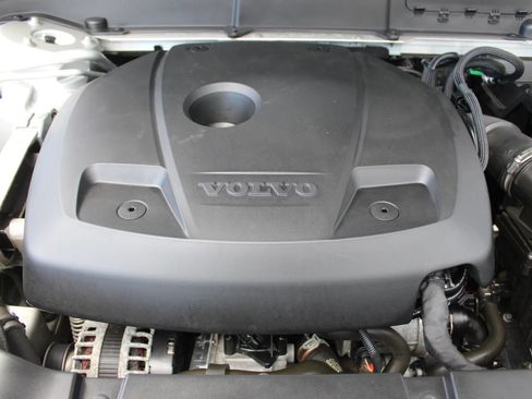 Used 2019 Volvo XC60 T5 Inscription AWD/4WD image 31