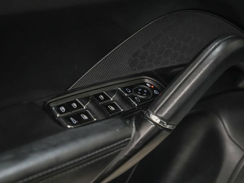 Certified 2017 Porsche Cayenne Turbo AWD/4WD image 23