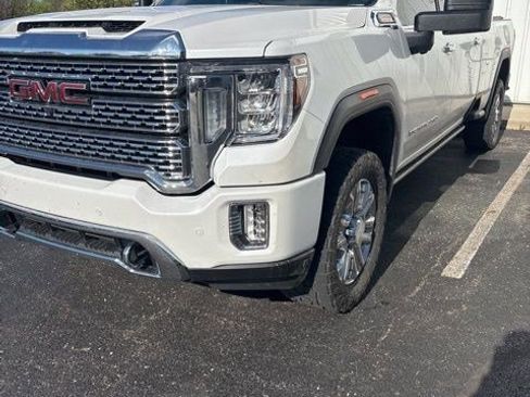 Used 2023 GMC Sierra 3500 Denali w/ Denali Ultimate Package image 3