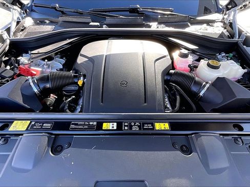 New 2026 Land Rover Range Rover SV image 12