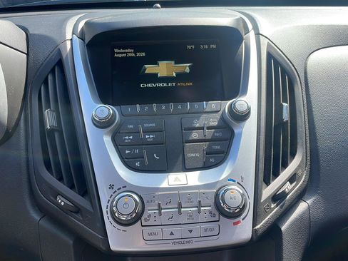 Used 2017 Chevrolet Equinox LT w/ Convenience Package AWD/4WD image 10
