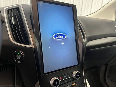 Used 2022 Ford Edge SE w/ Cargo Accessory Package image 8