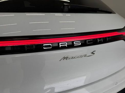 Used 2022 Porsche Macan S image 34