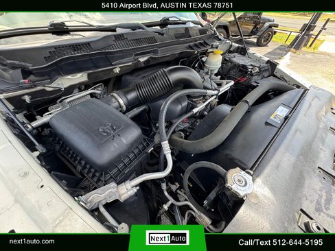 Used 2018 RAM 1500 Laramie w/ Convenience Group AWD/4WD image 32