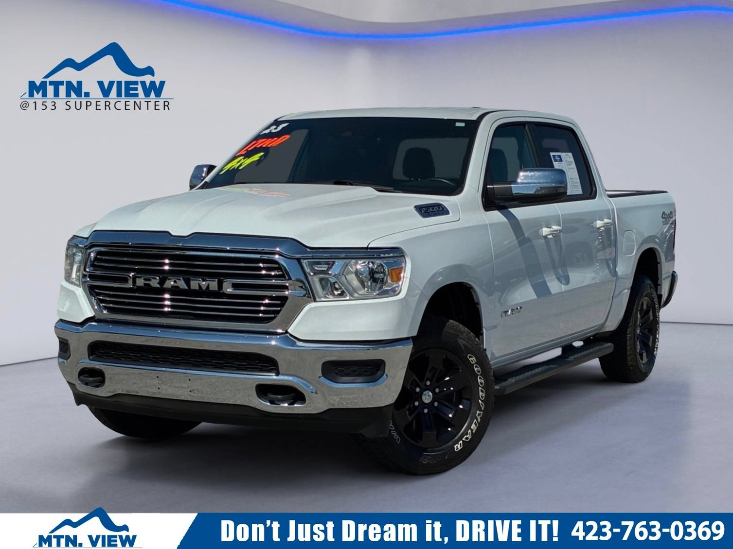 Used 2023 RAM 1500 Laramie w/ Off Road Group AWD/4WD image 1