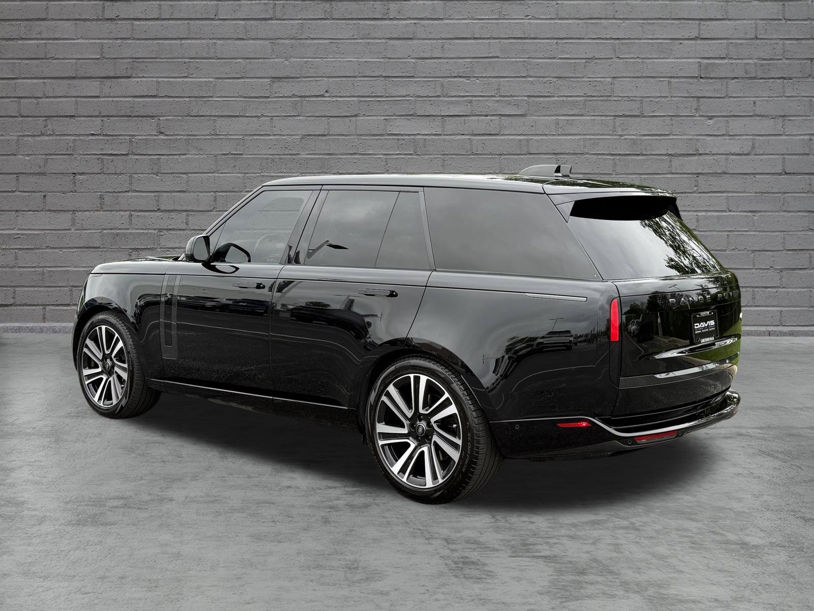 Used 2023 Land Rover Range Rover SE AWD/4WD image 5