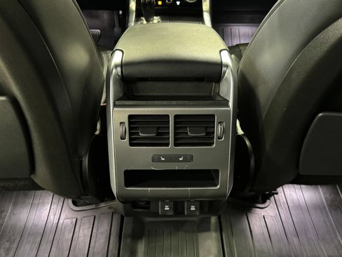 Used 2019 Land Rover Range Rover Sport SE AWD/4WD image 40