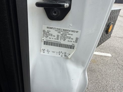Used 2015 Ford F550 4x4 Regular Cab Super Duty image 27