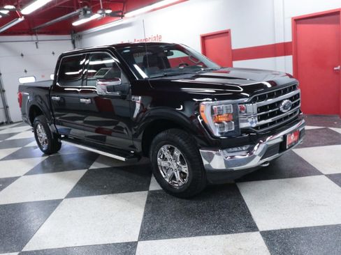 Used 2023 Ford F150 Lariat w/ FX4 Off-Road Package image 3