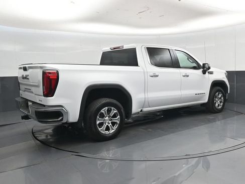 Used 2024 GMC Sierra 1500 SLT RWD image 3