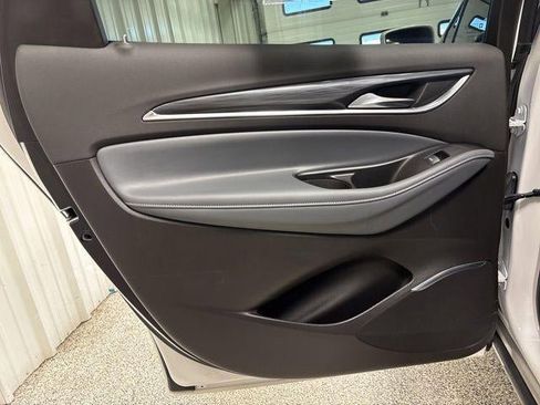 Used 2018 Buick Enclave Premium image 26