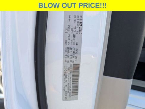 Used 2019 Chrysler Pacifica Limited w/ Advanced Safetytec Group image 21