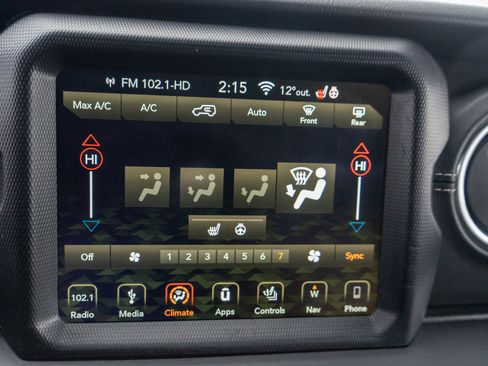 Used 2019 Jeep Wrangler Unlimited Sahara w/ Dual Top Group image 18