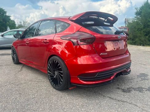 Used 2018 Ford Focus ST FWD image 7