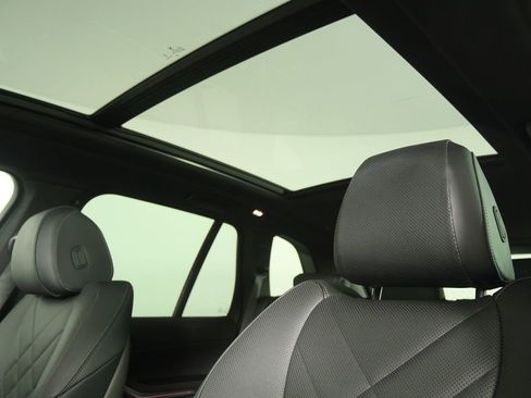 Certified 2025 BMW X5 xDrive40i w/ Premium Package image 12