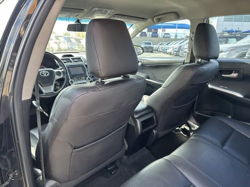Used 2013 Toyota Camry SE image 23