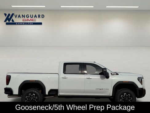 New 2026 GMC Sierra 2500 AT4X image 3